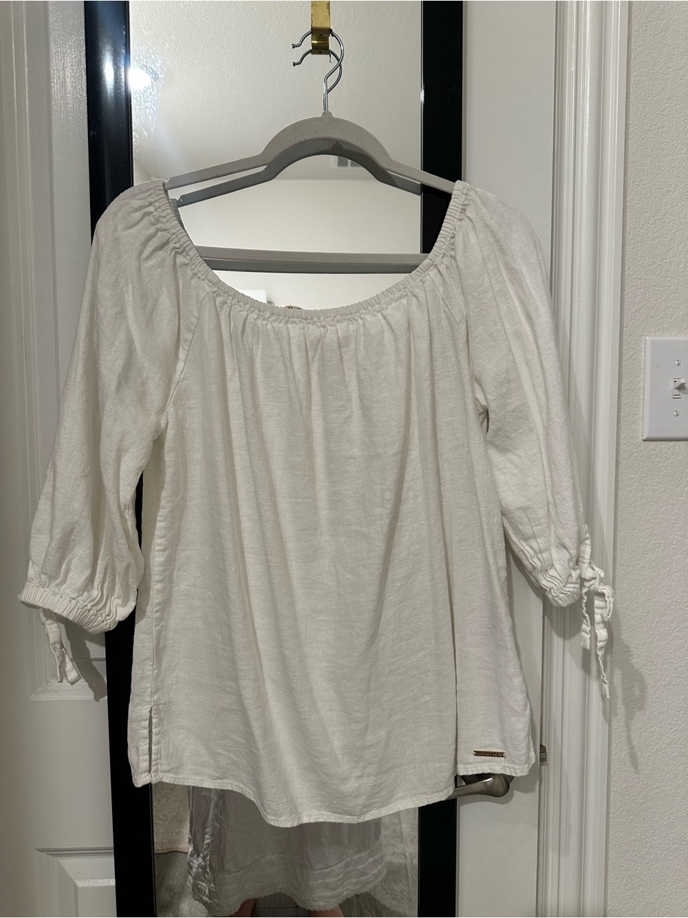 Off-Shoulder White linen Top
